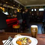 The Pub Ντίνγκλε