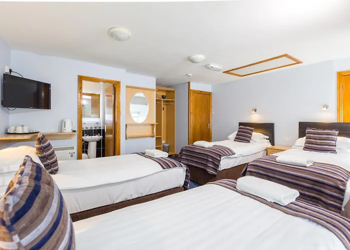 Konukevi The Pub Dingle